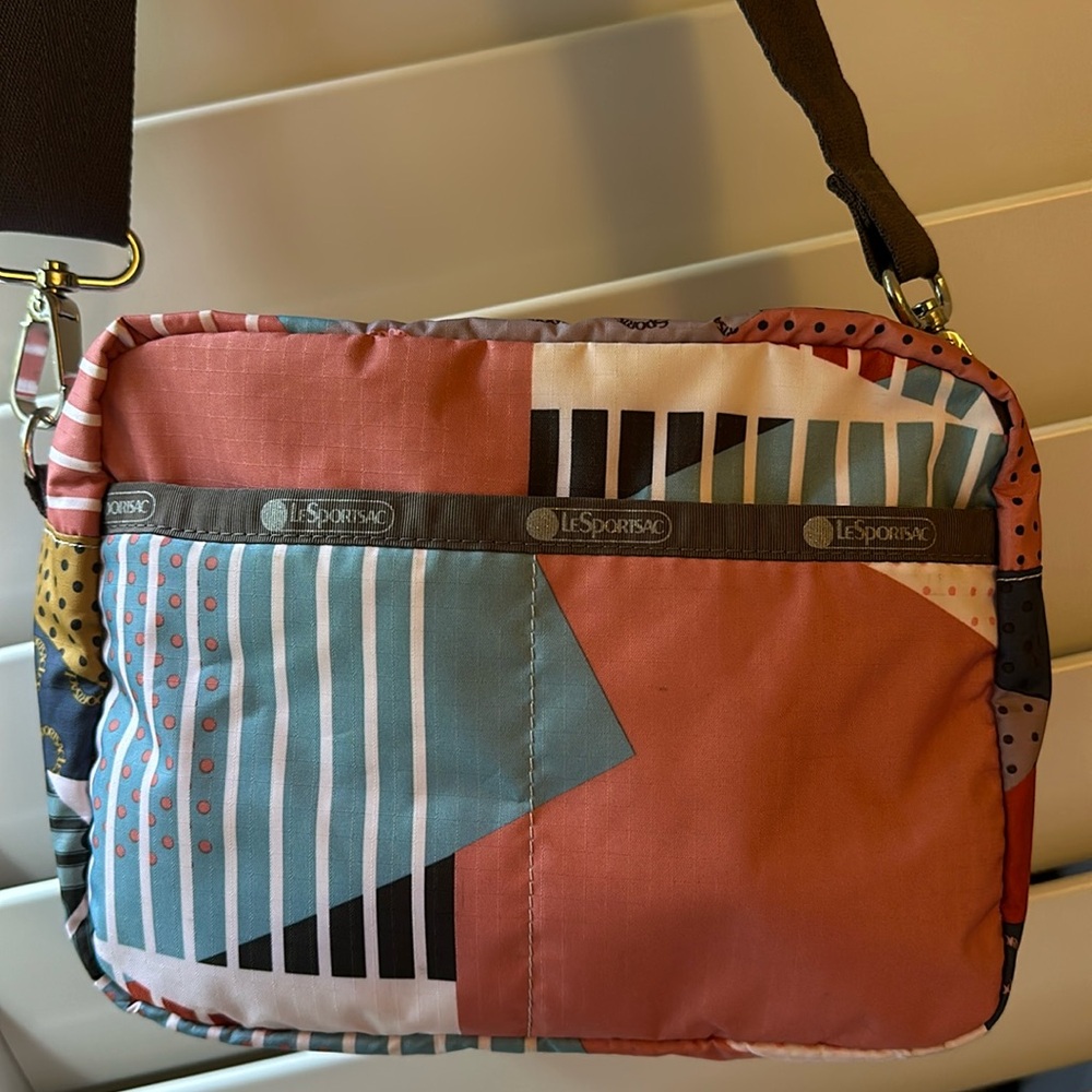 LeSportsac multicolor Crossbody.